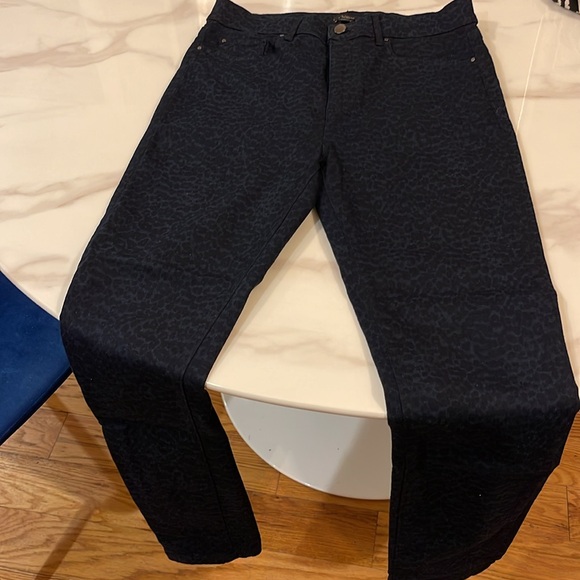 Ann Taylor women’s leopard print jeans. - Picture 2 of 7